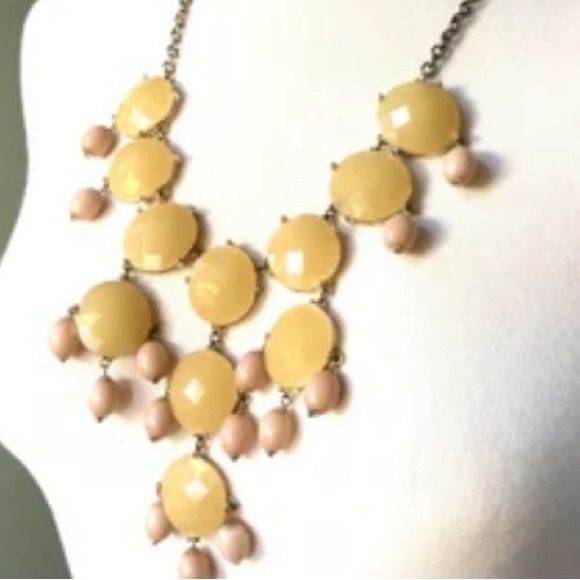 Yellow cabochon bib necklace statement necklace - Picture 3 of 7